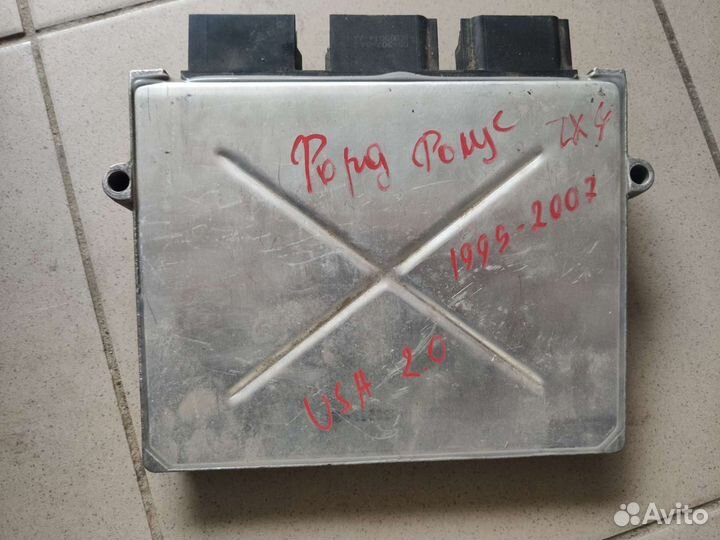 Блок управления двигателем Ford Focus ZX4 USA 2.0