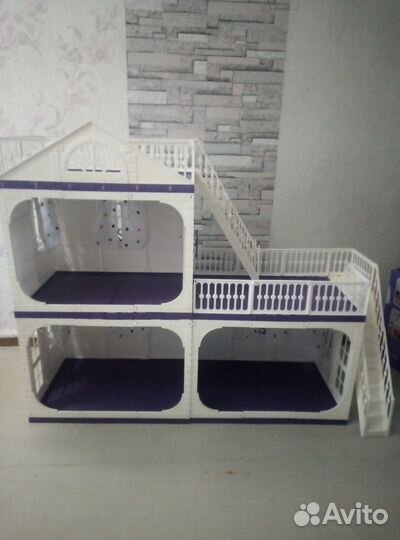 Кукольный домик с мебелью для барби