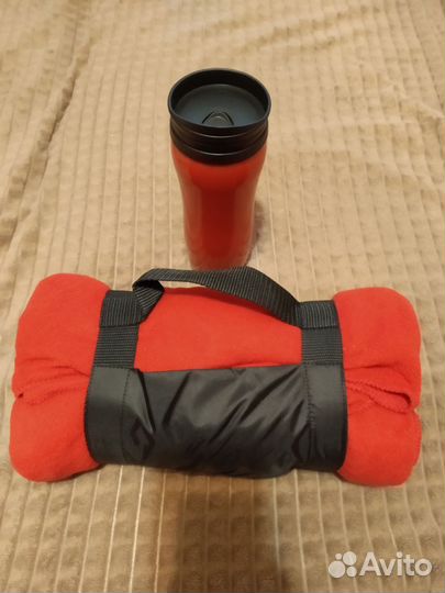 Термокружка и плед