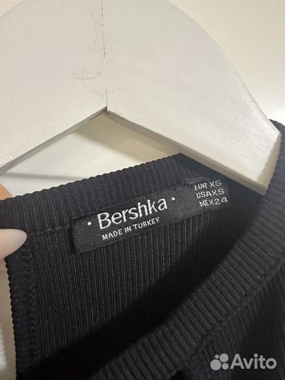 Платье Bershka xs