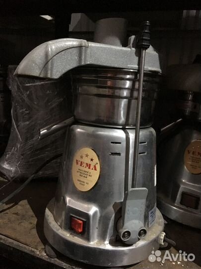 Соковыжималка Vema CE 2083