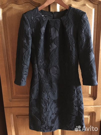 Чёрное платье (S) Mango