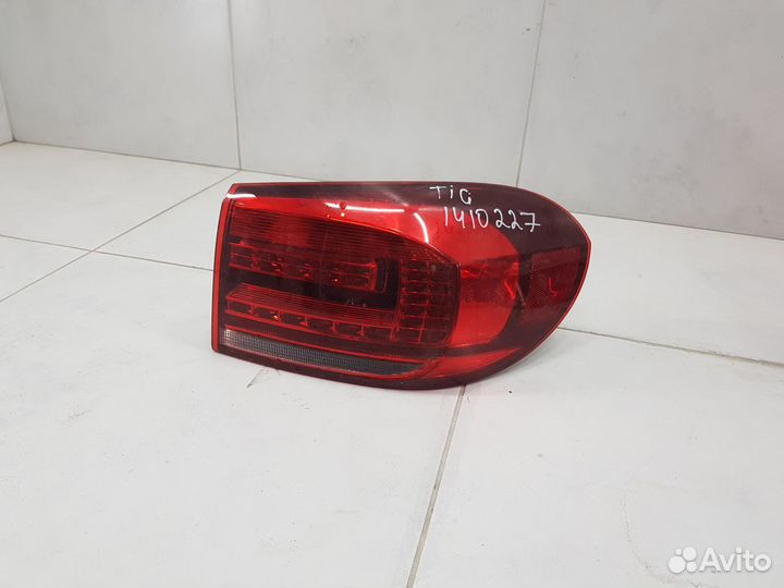 Фонарь задний правый наружный Volkswagen Tiguan