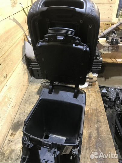 Консоль центральная Kia Sportage