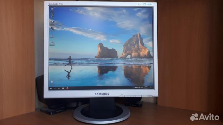 Монитор Samsung SyncMaster 710N