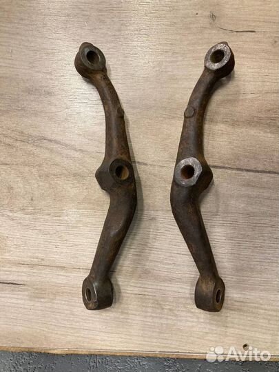 Рулевые сошки Mercedes W123 200 M102