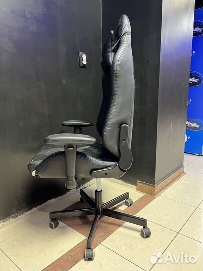 Игровое кресло Knight Explore