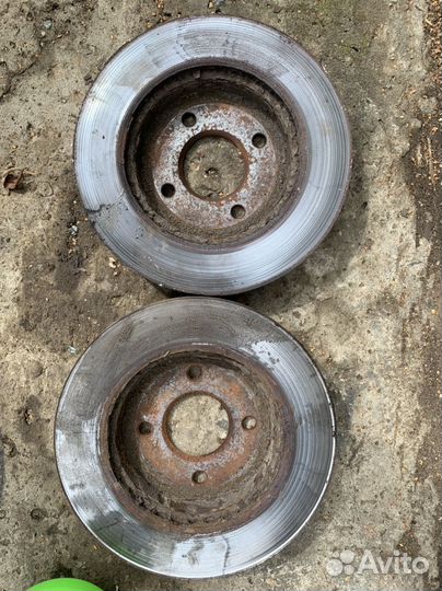 Диски тормозные передние Nissan Almera N15