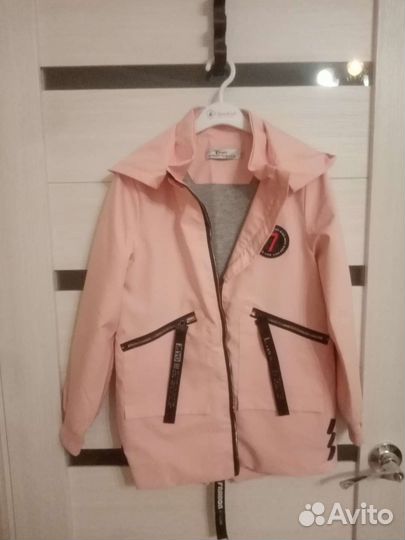 Куртки на девочку