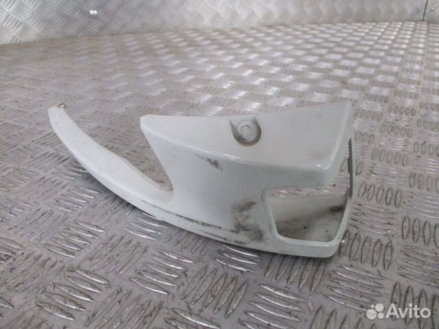 Накладка указатель поворота правая Volvo 82425956