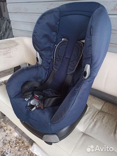 Автокресло 9-18кг maxi cosi