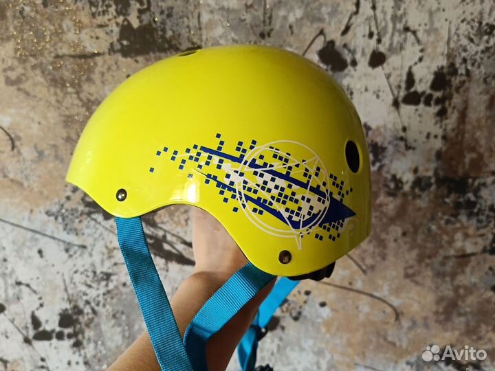 Шлем (ролики, самокат, велосипед)