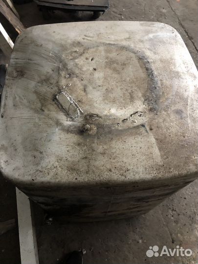 Бак на MAN 350л