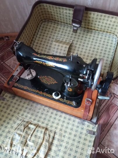 Швейная машина подольская