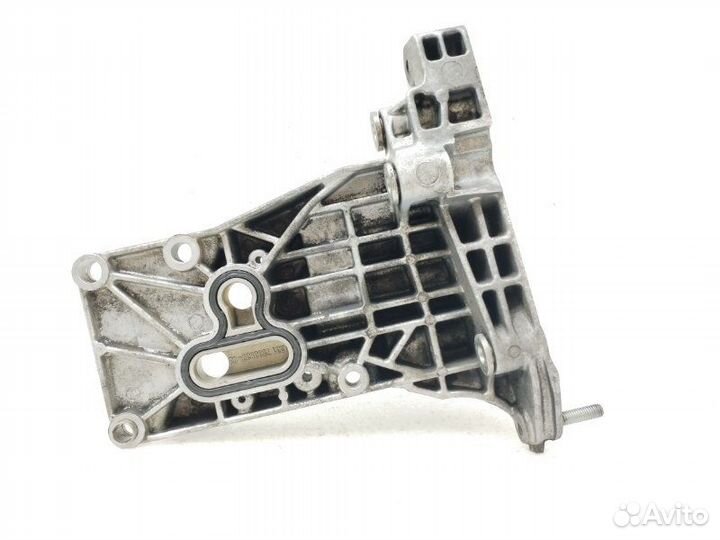 Кронштейн генератора Bmw 7-Series E65 4.8 2006