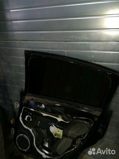 Стекло заднее правое (Citroen C4)