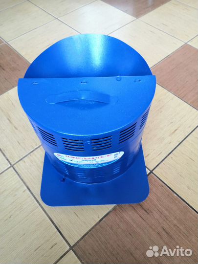 Бытовой измельчитель зерна