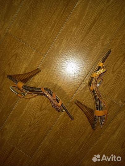 Босоножки женские 37 размер