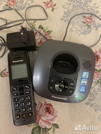 Радиотелефон с автоответчиком Panasonic