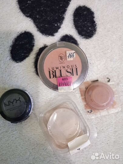 Тени для век