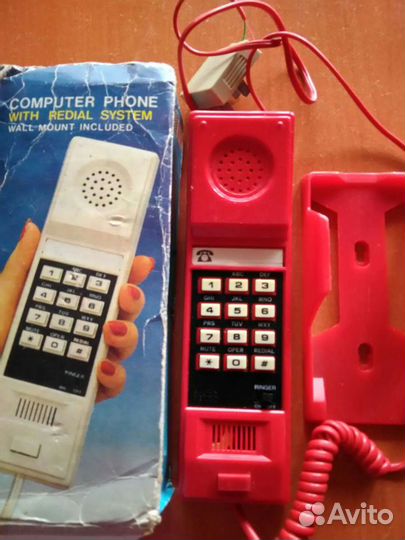 Телефон кнопочный настенный