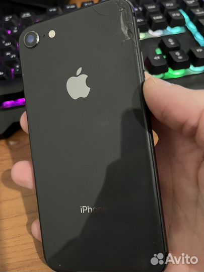 iPhone 8, 64 ГБ