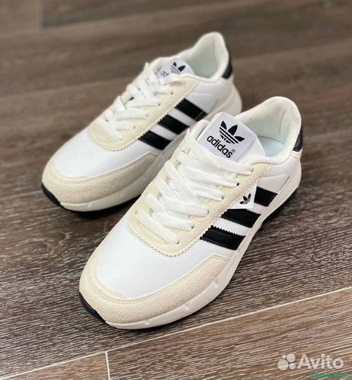 Мужские кроссовки Adidas белые
