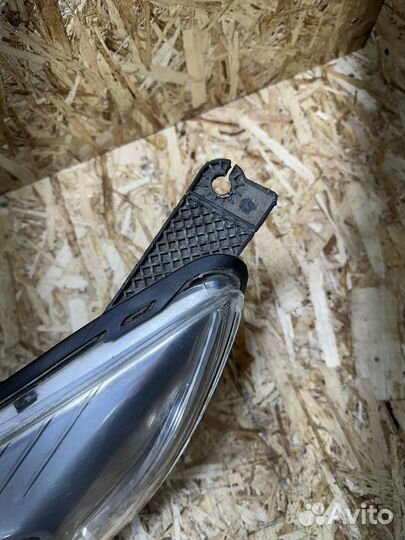 Фара левая передняя Ford Focus 3