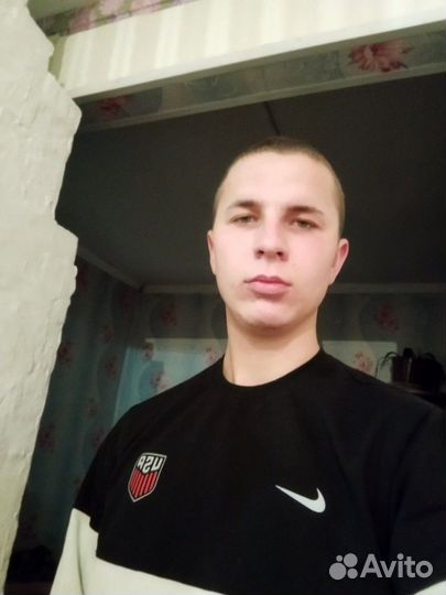 Менеджер по продажам