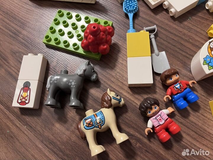 Конструктор Lego duplo конюшня 10868