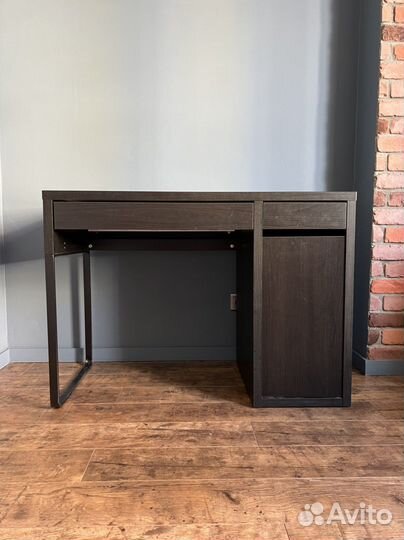 Компьютерный стол IKEA mikke