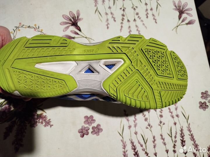 Волейбольные кроссовки asics 46.5