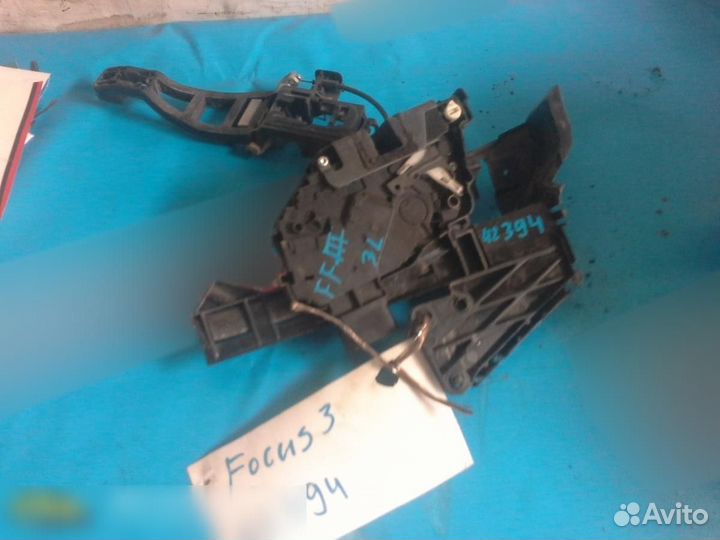 Замок двери задней левой Ford Focus III 2011