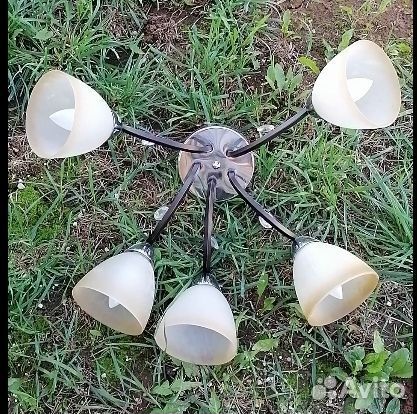 Люстра разные