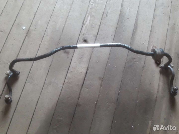 Задняя стойка стабилизатора Ниссан кашкай 2007