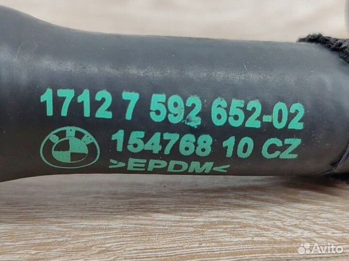 Патрубок системы охлаждения Bmw 5 F10 N63B44 2011