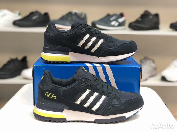 Кроссовки Adidas zx750