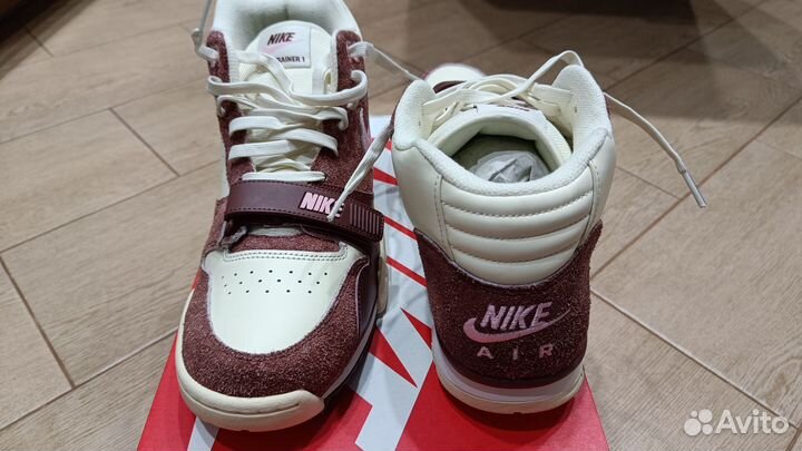 Кроссовки nike air trainer 1 sp (новые, 46р)