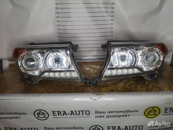 Фара правая \ левая Toyota Land Cruiser 200