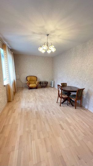 Дом 250 м² на участке 7 сот.