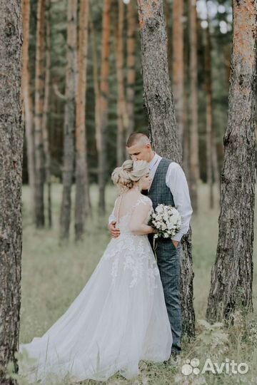 Свадебное платье со шлейфом