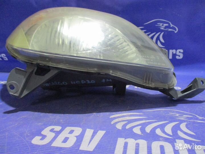 Фара передняя правая Toyota Funcargo NCP20