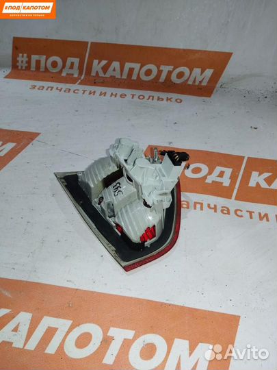 Фонарь крышки багажника правый BMW 3 E90 2005