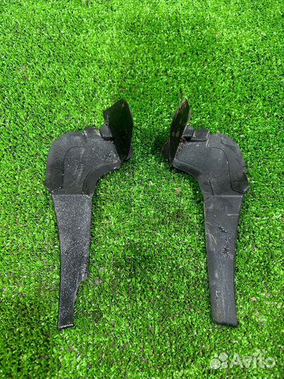 Уголок крыла Volkswagen Polo 5 sedan