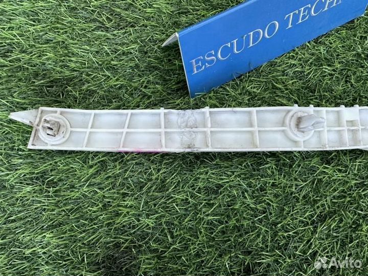 Крепление бампера заднее правое Suzuki