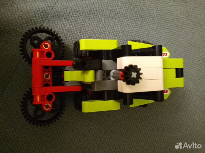 Конструктор lego Technic Трактор Mini 42102