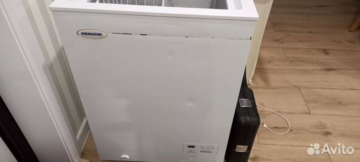 Морозильный ларь с глухой крышкой бу