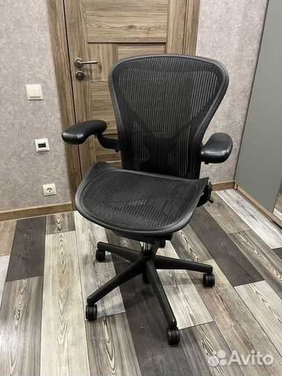 Herman miller aeron b