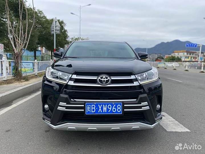 Toyota Highlander 2.0 AT, 2021, 33 510 км
