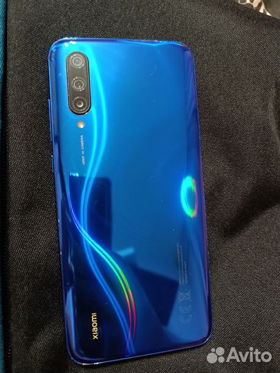 Телефон Xiaomi Mi 9 lite